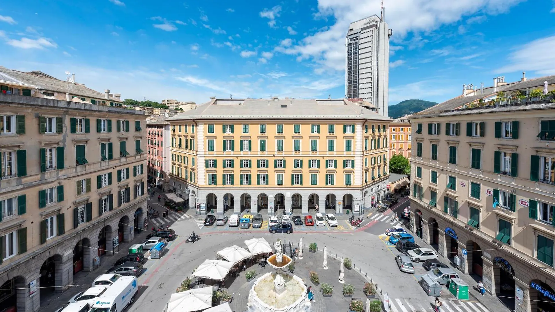 Piazza Colombo House Historic Center - Happy Rentals Genoa